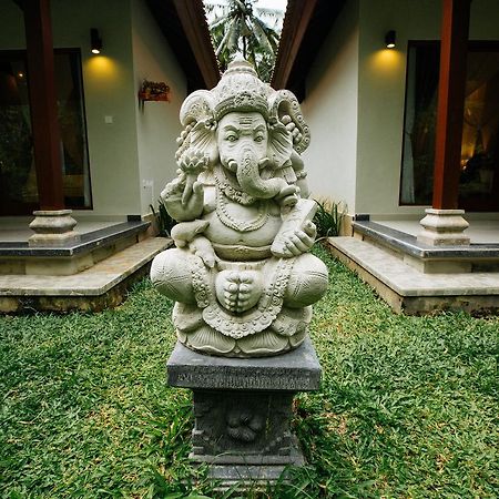 Parthi Puri Ubud Hotel Exterior photo