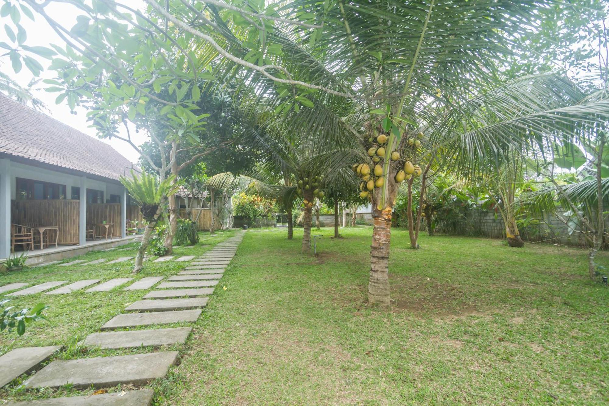 Parthi Puri Ubud Hotel Exterior photo